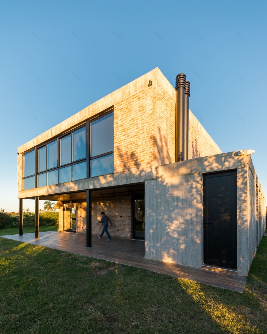 自然与生活共融的别墅设计-17