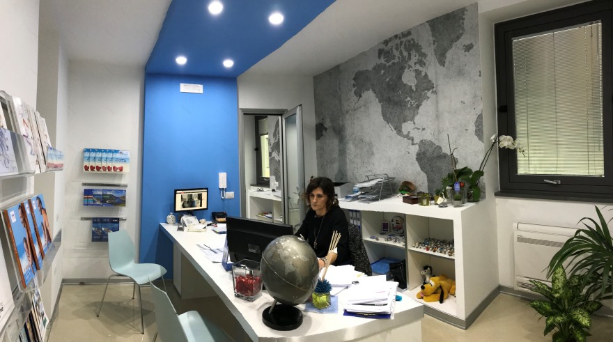 温馨私密,灵活沟通的办公空间-8