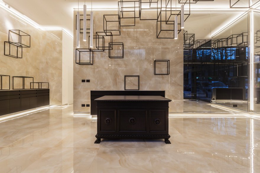 米兰香气云朵·尼基亚·吉拉迪的香水店设计-0