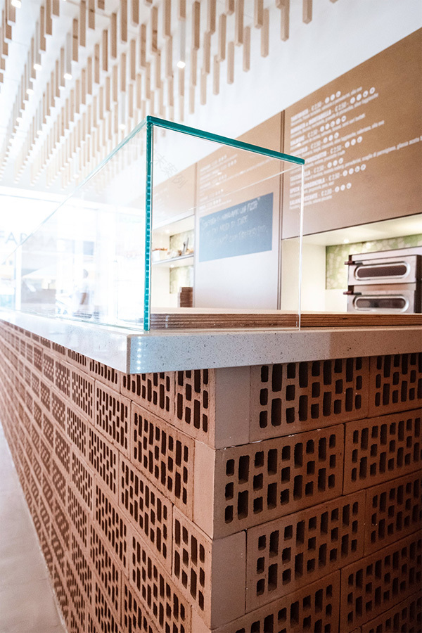 现代简约风 pizzeria 设计丨c28srl-10