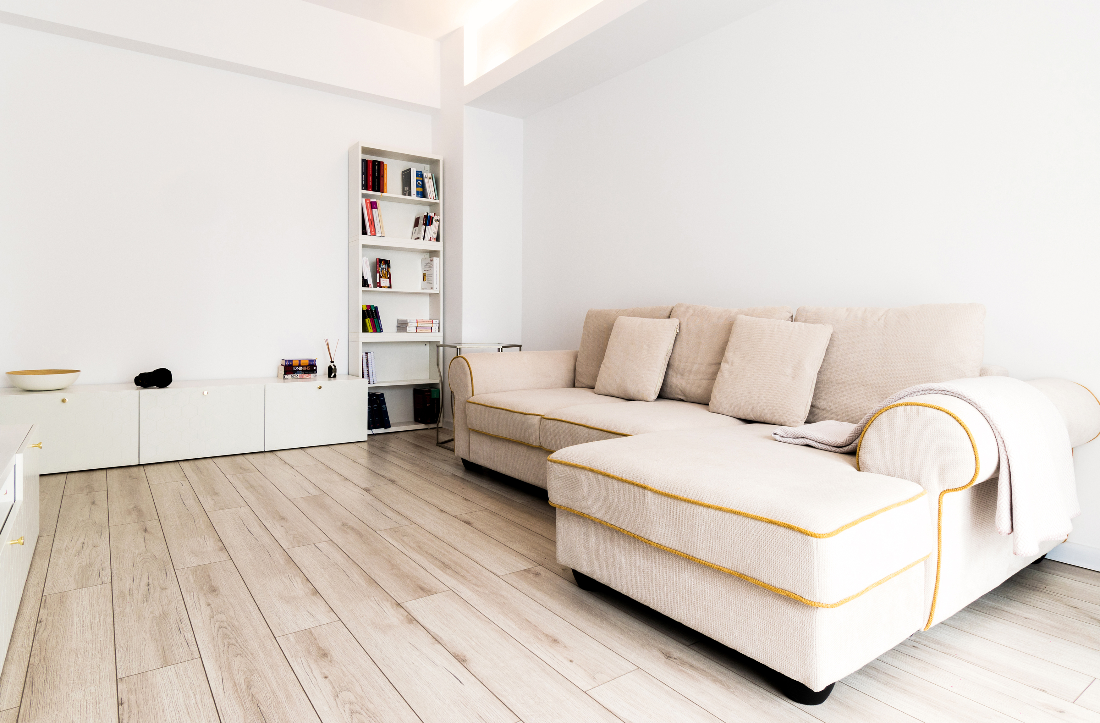 布加勒斯特 Yoshi 公寓 | 北欧风格明亮极简空间-9