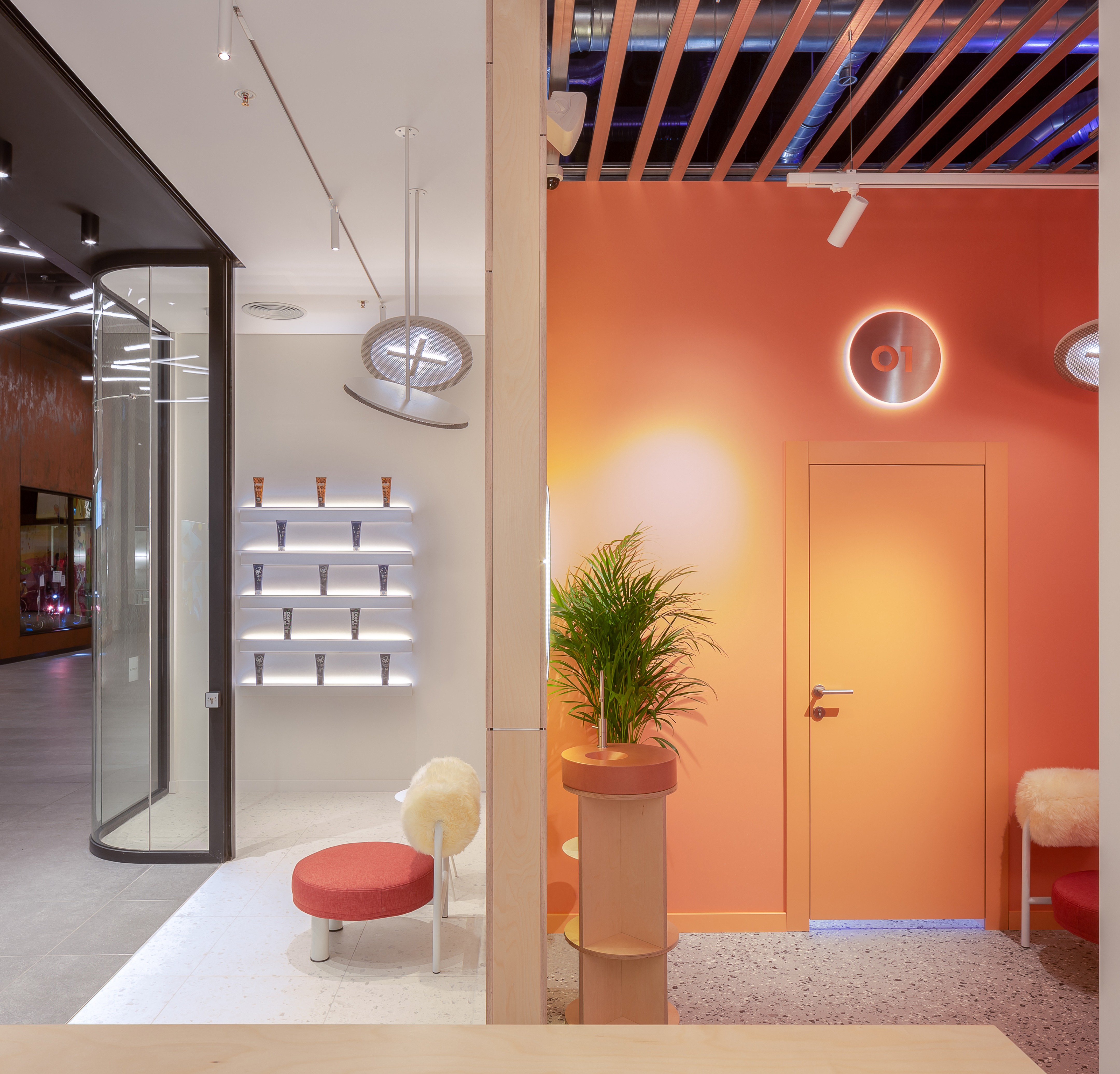 购物商场中的神秘太阳沙龙-4