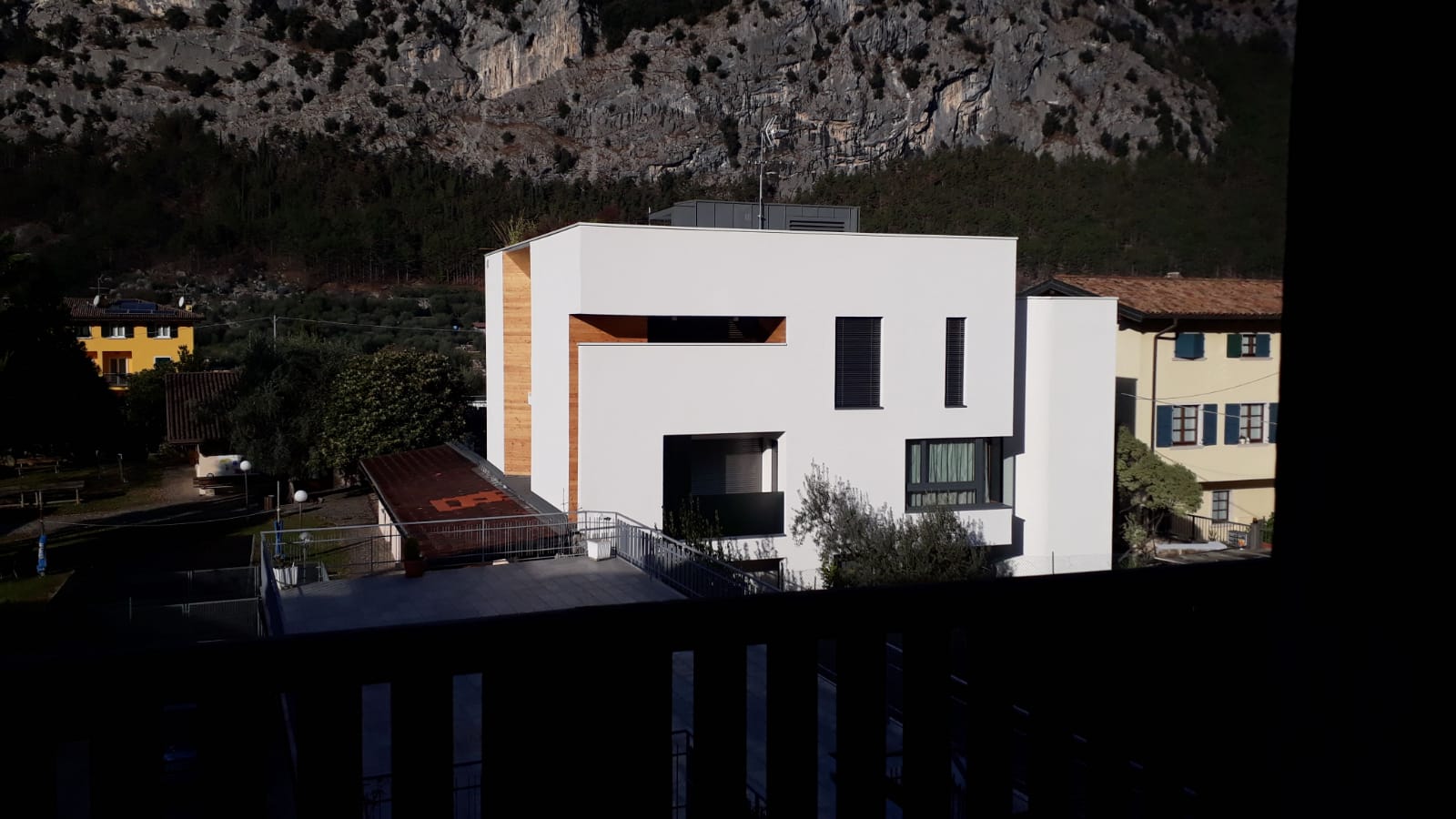 城市中心的新古典主义住宅-1