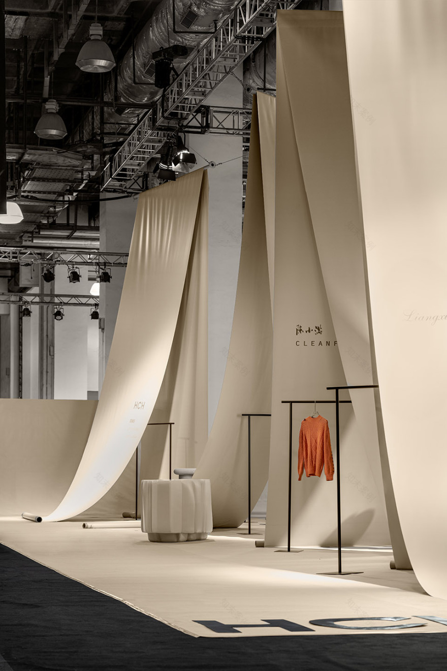 上海时装周HCH展馆沉浸式布料迷宫空间设计丨中国上海丨F.O.G.建筑事务所-16