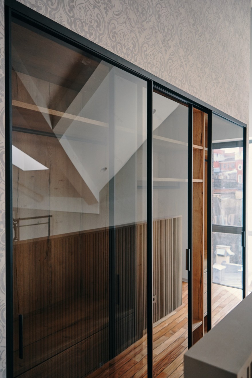 黑框嵌入式 raumplus 壁橱-- 现代家居设计佳作-11