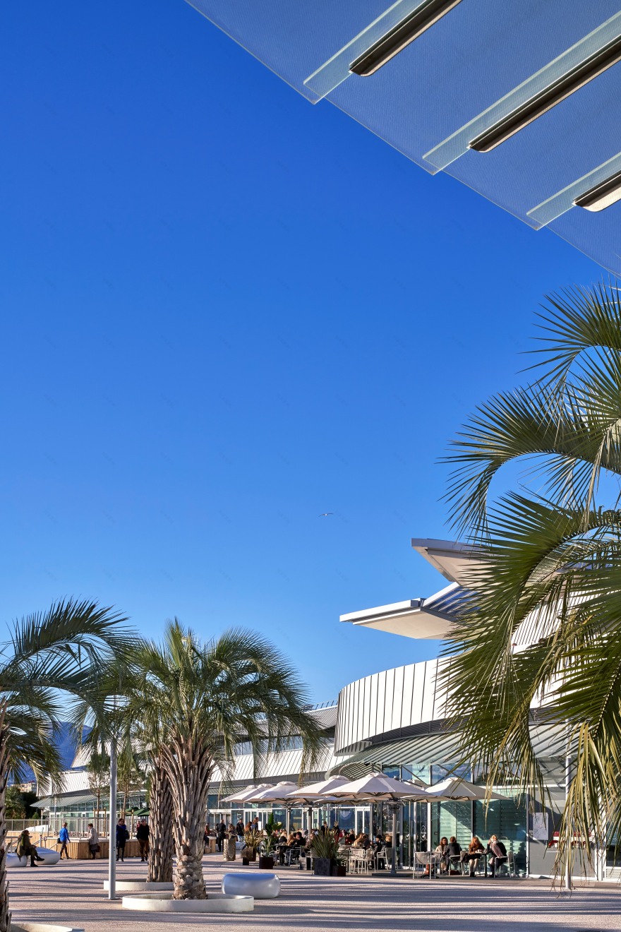 法国尼斯 CAP 3000 购物中心,海滨城市新地标-2