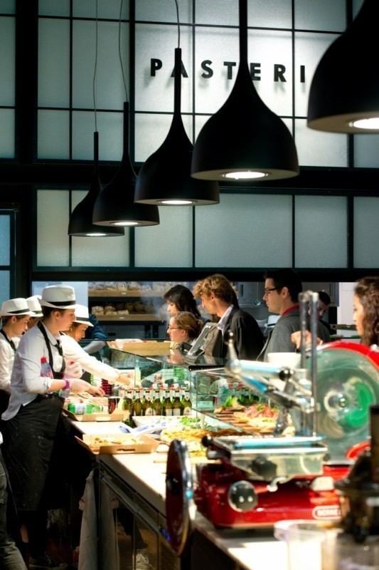 巴黎 IT 意大利餐厅 | 自然与科技融合的美食空间-5