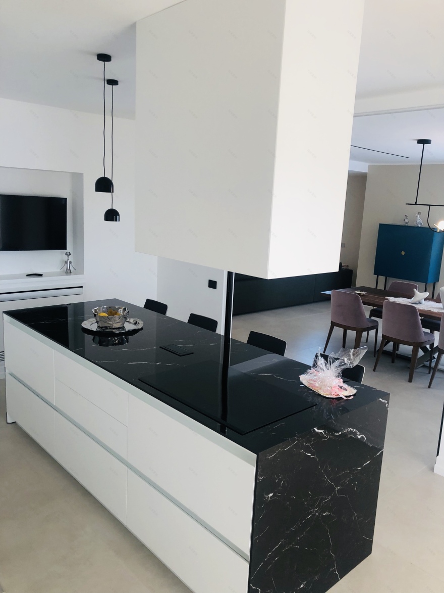 意大利海滨别墅的现代魅力-17