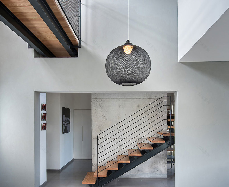 特拉维夫双家庭别墅 | 铝制框架与自然光的巧妙融合-9