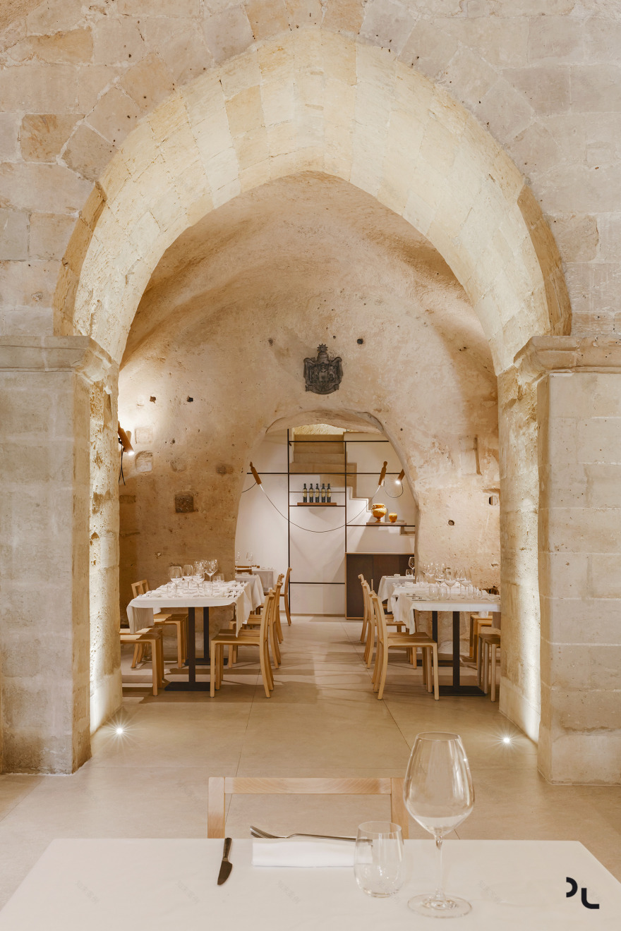 改造中的意大利餐厅设计,融入传统与未来-19