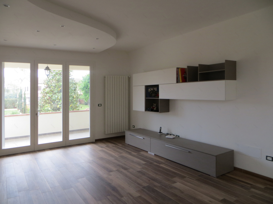 乡村别墅的现代重生 | 双层空间与自然光的完美融合-2