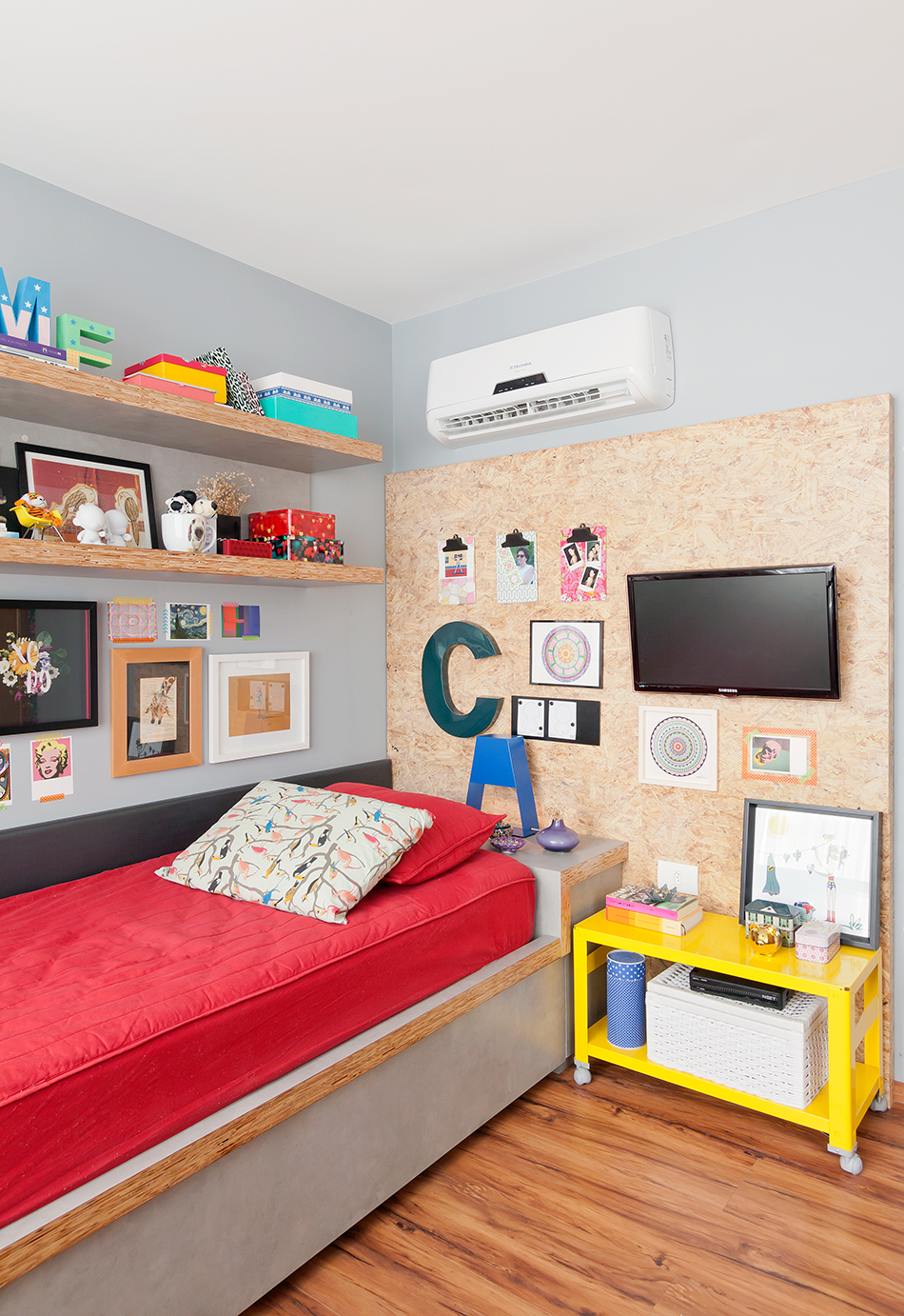 色彩轻盈的阳光家庭公寓-11