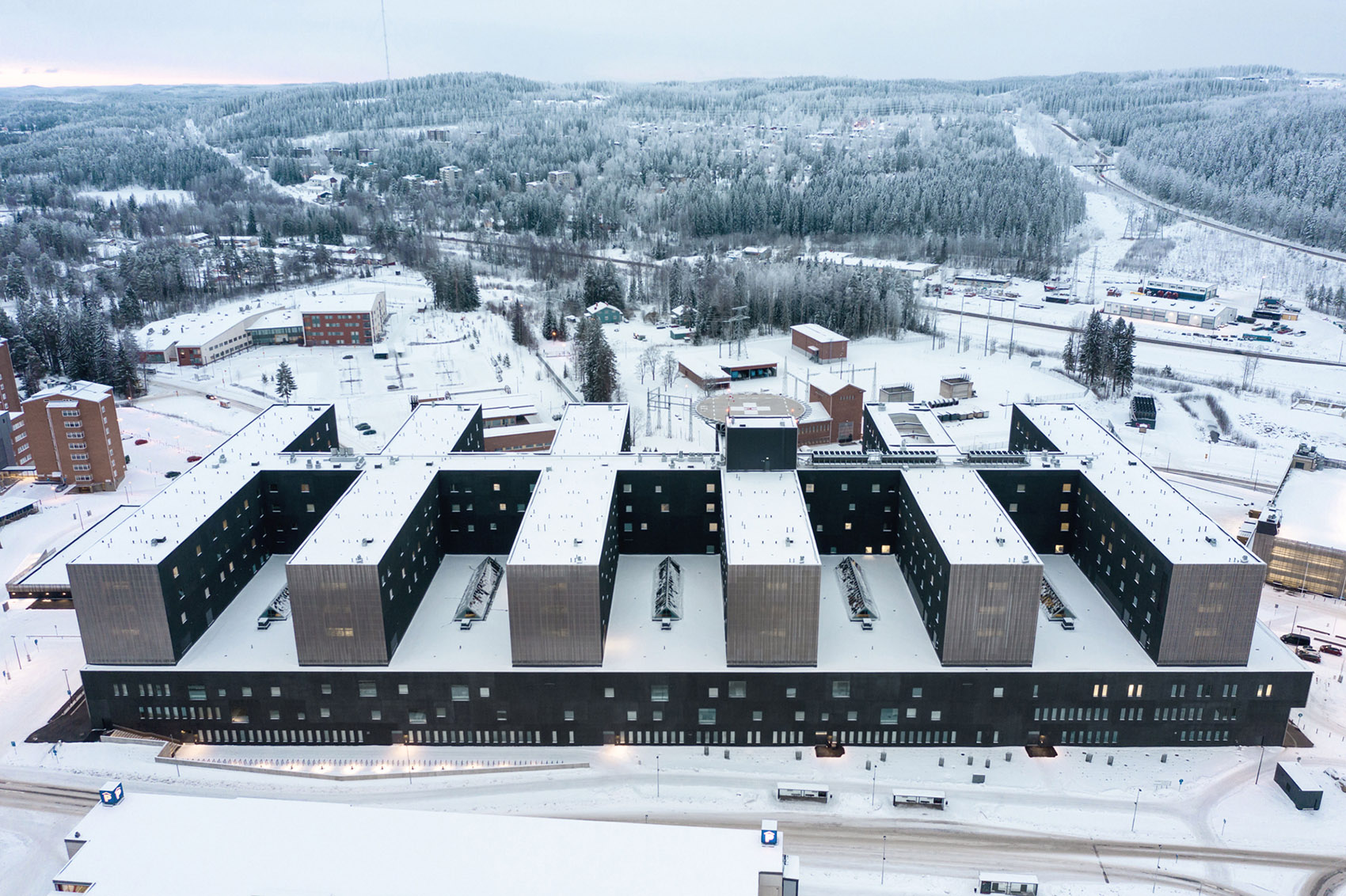 芬兰中部新星医院/一座具备全新创新理念和运作系统的未来医院模型-12