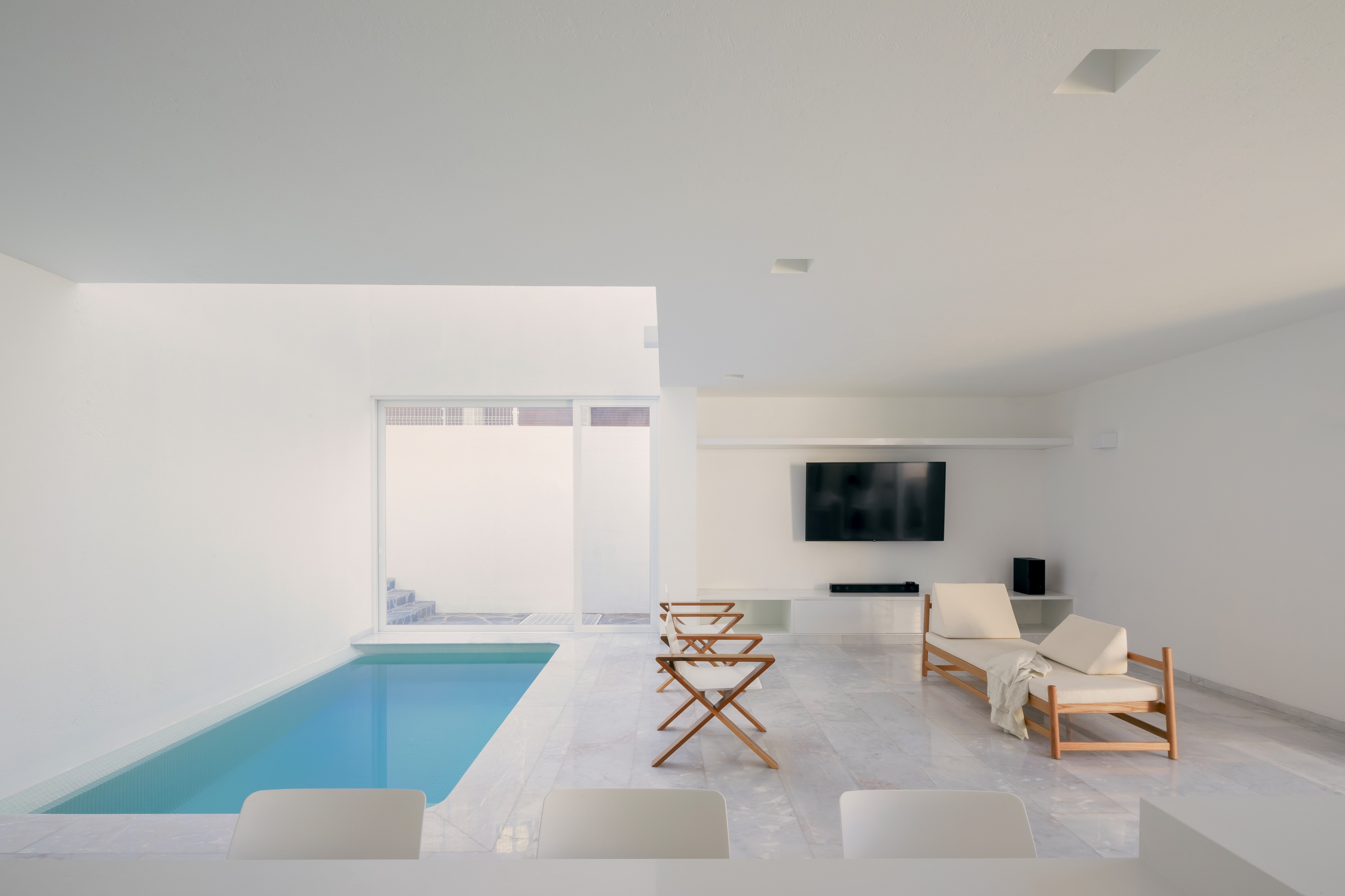 墨西哥 BONSAI HOUSE丨墨西哥瓜达拉哈拉丨半层设计-23