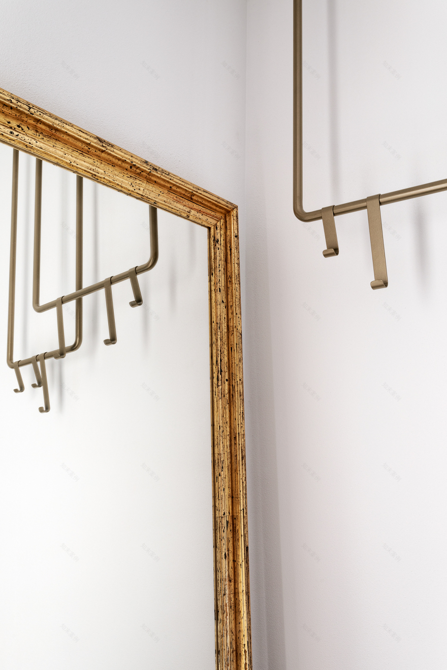 极简白色公寓,自然光线与设计完美融合-62