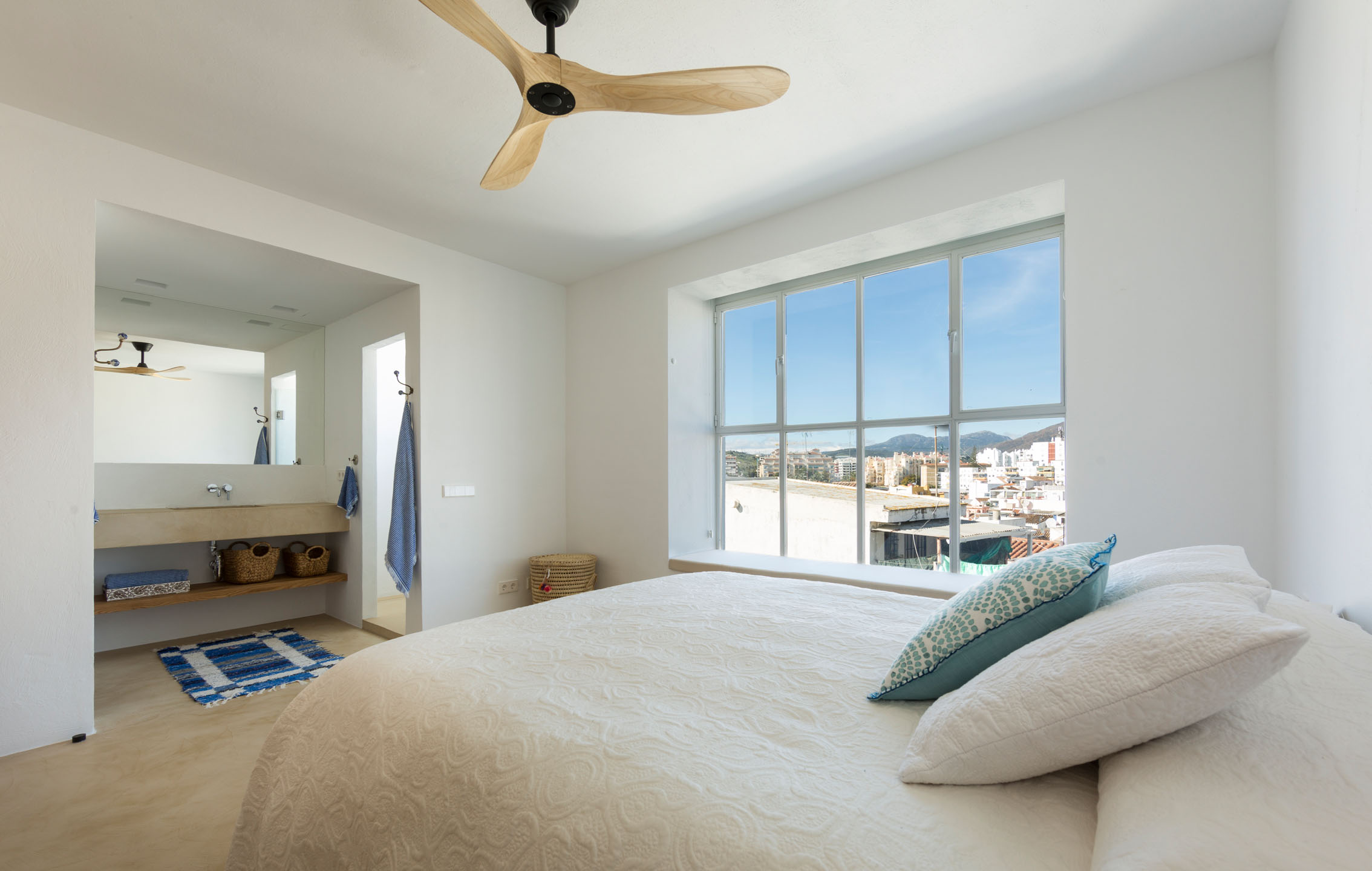 传统与当代共融的西班牙别墅设计-17