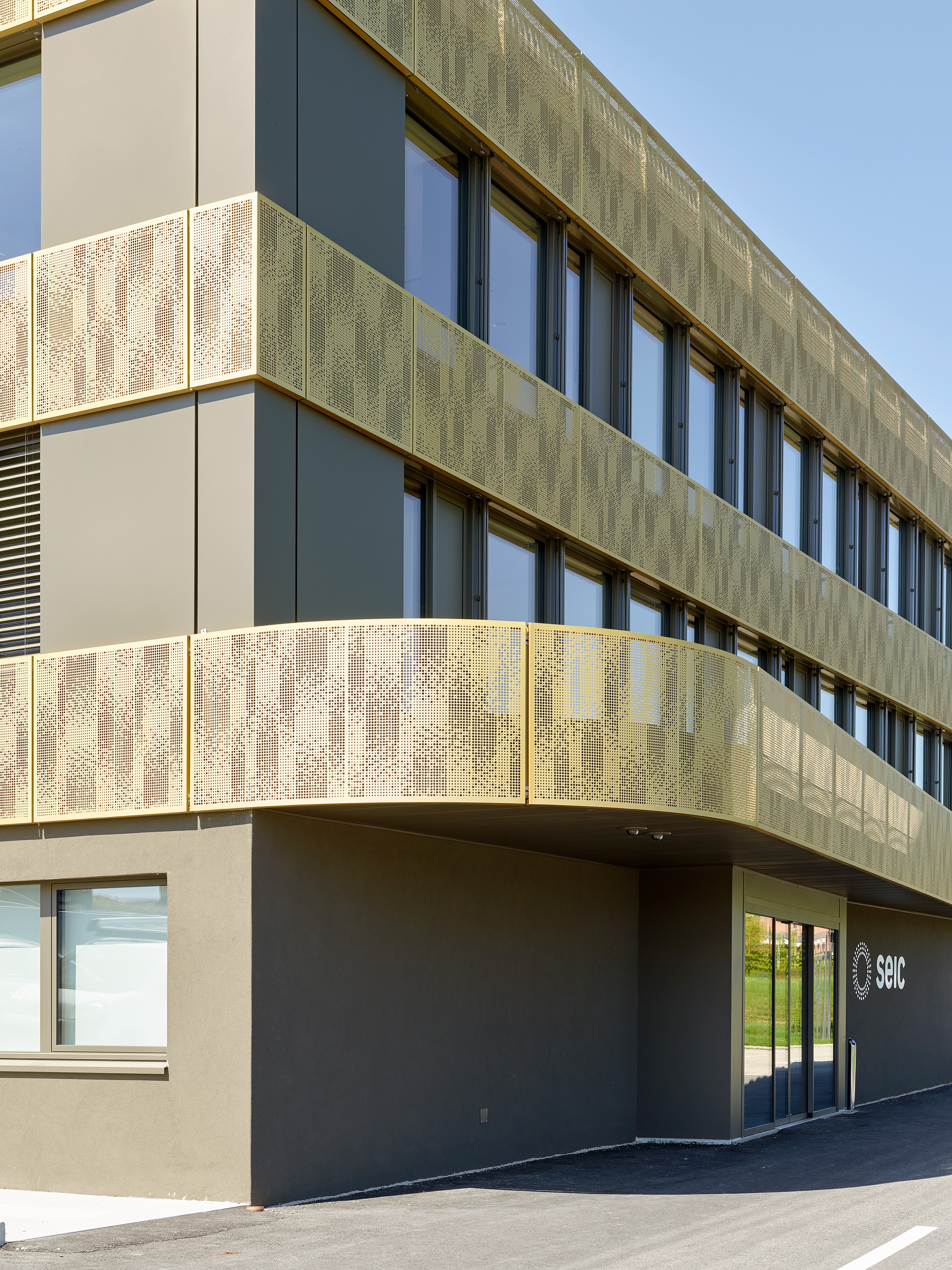 多功能建筑设计典范 · SEIC 项目-3