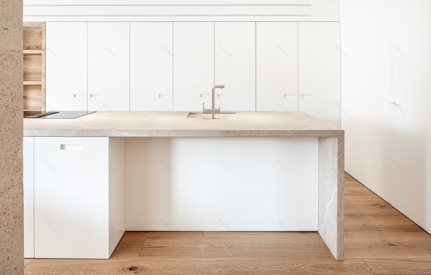 马洛卡岛帕尔马 Blanquerna 街的现代公寓改造-1