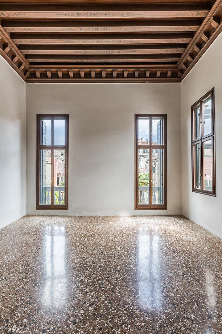 威尼斯古堡修复中的现代生活美学-10