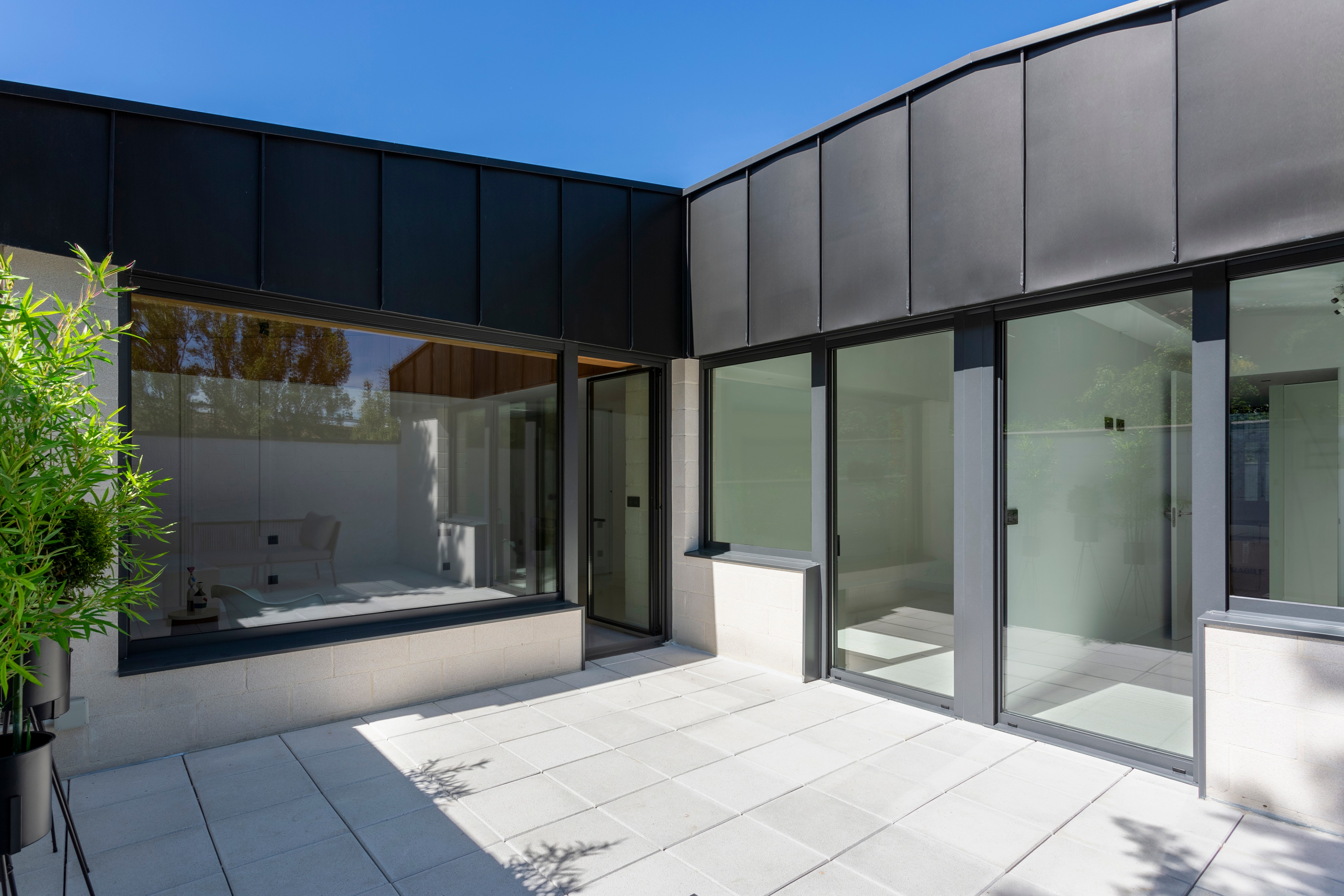 绿意盎然·隐私与通透共存的家-13