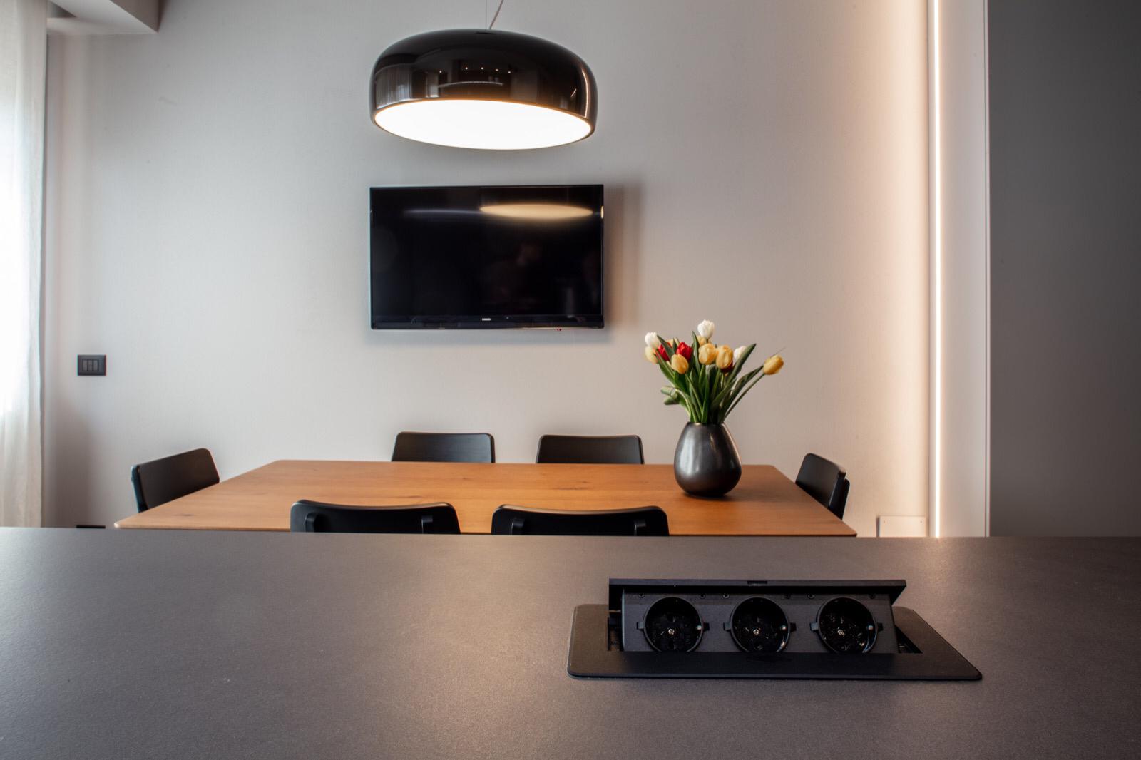 85 平米公寓的开放式设计 | 以厨房为中心的家庭生活空间-3