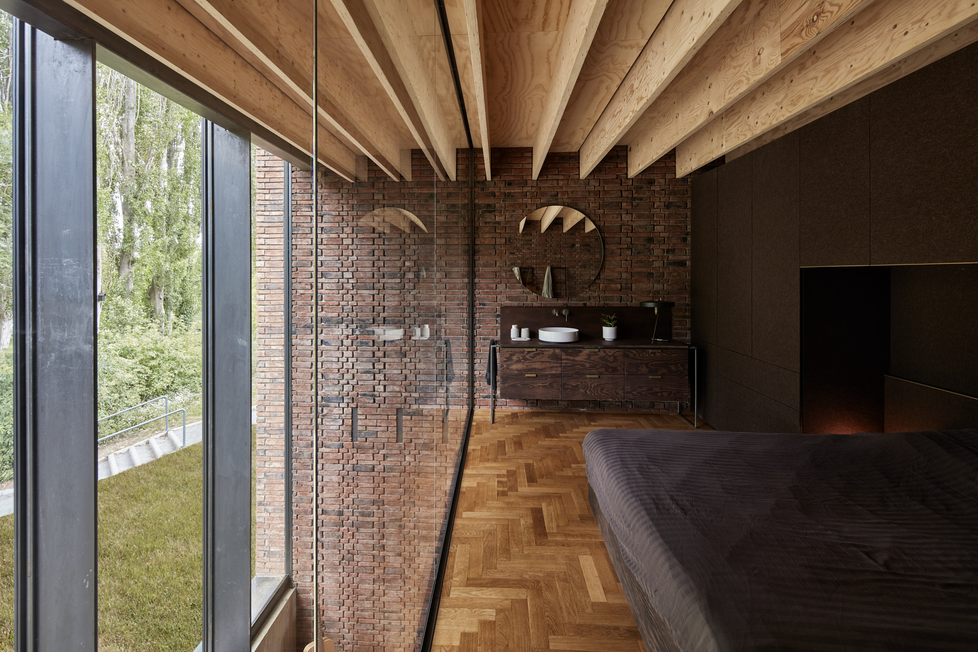 比利时 Tienen 的圆形砖房 | 40 厘米厚 15 米高的夯土墙-36