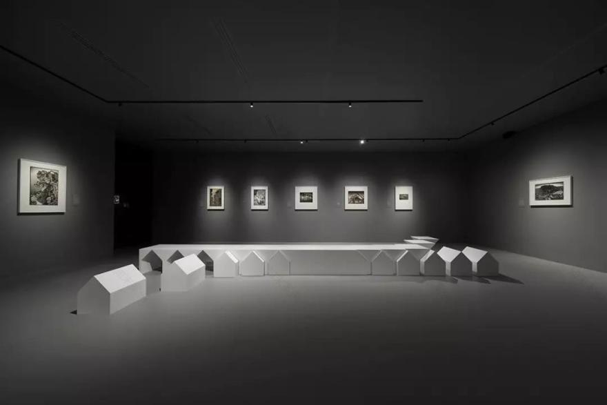 佐藤大跨界打造“两个世界之间”展览空间-35