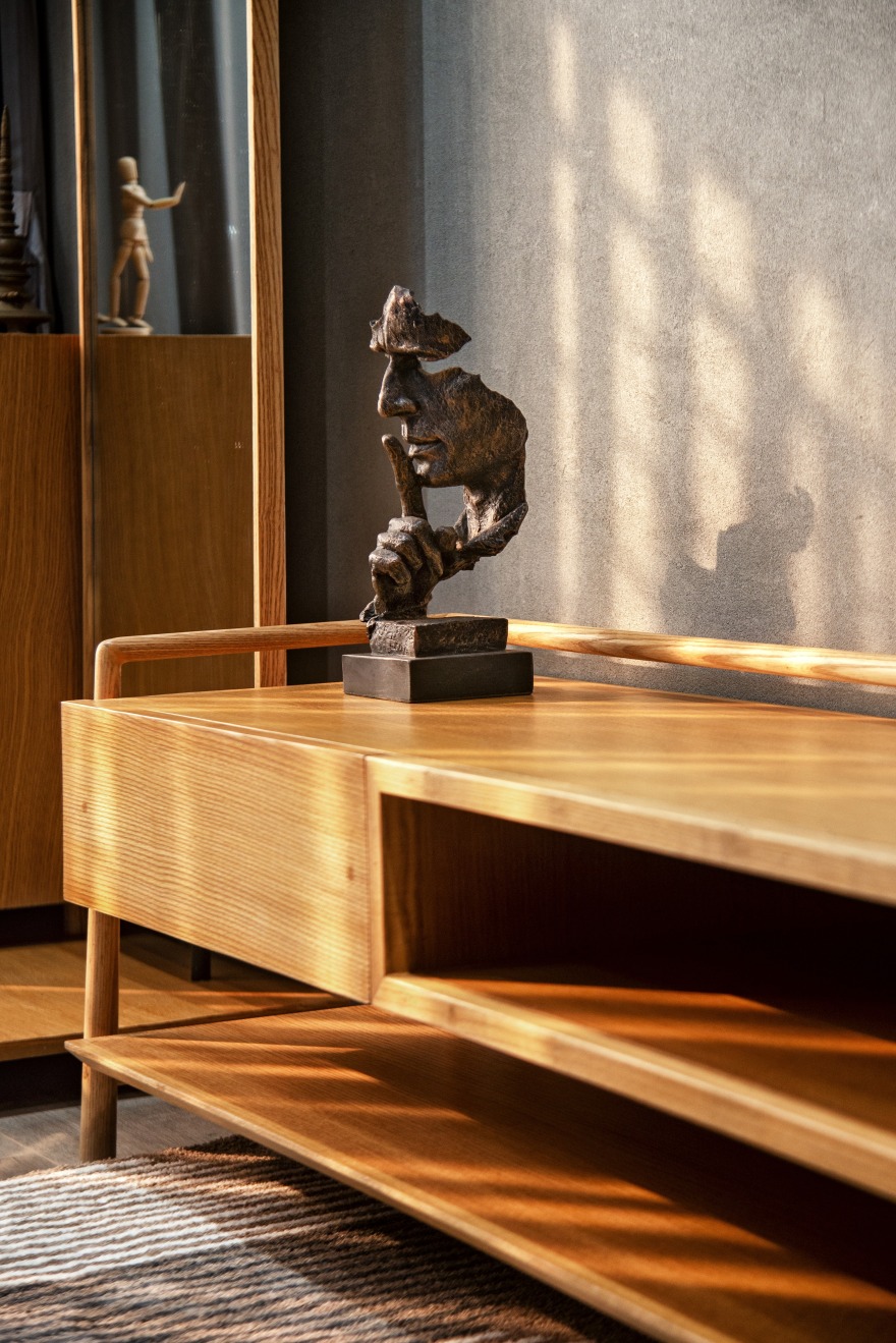 色彩点缀的简约艺术之家-0