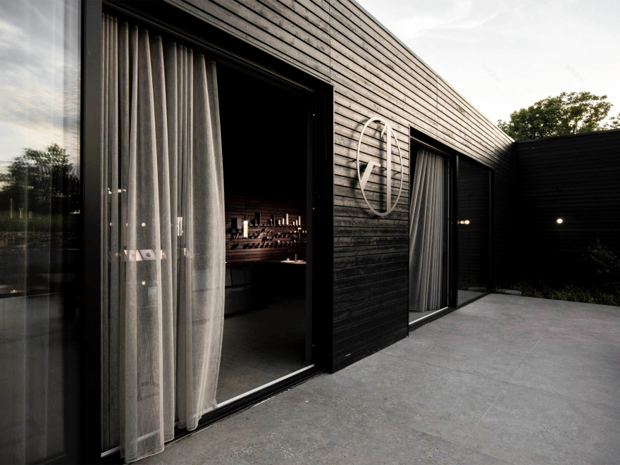 丹麦 One A 品牌展示空间 | Masai 石材展现极简魅力-0