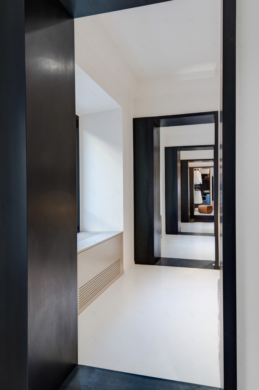 波尔特罗纳·弗劳展厅-28