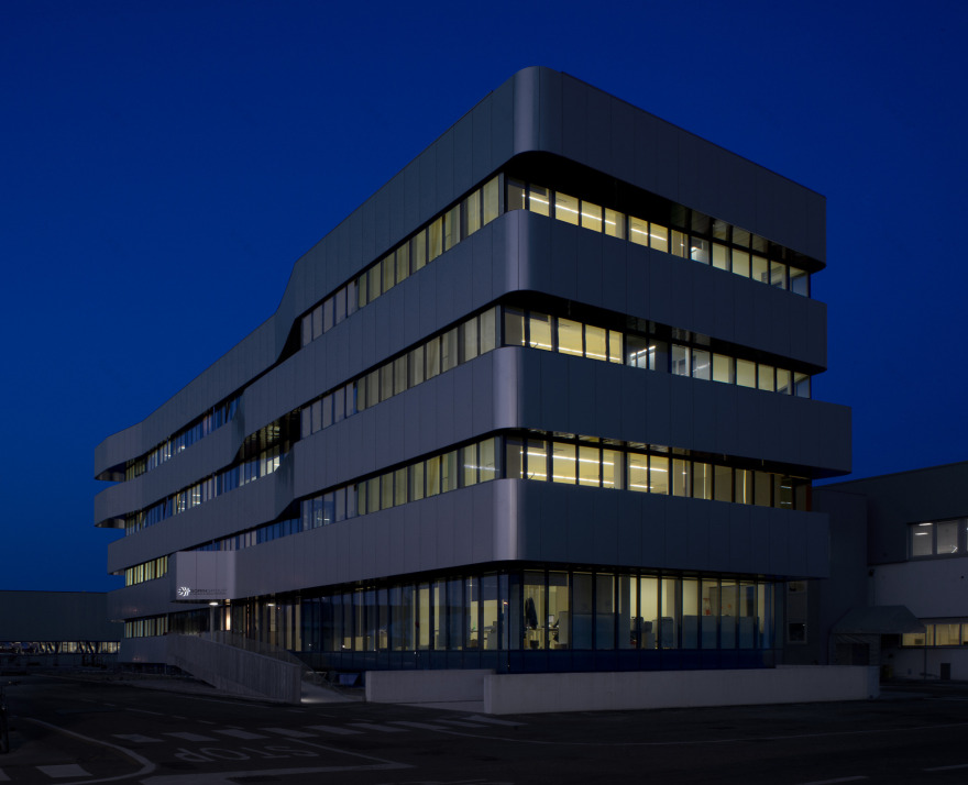 意式心脏外科工厂重建,创新设计展现活力-3