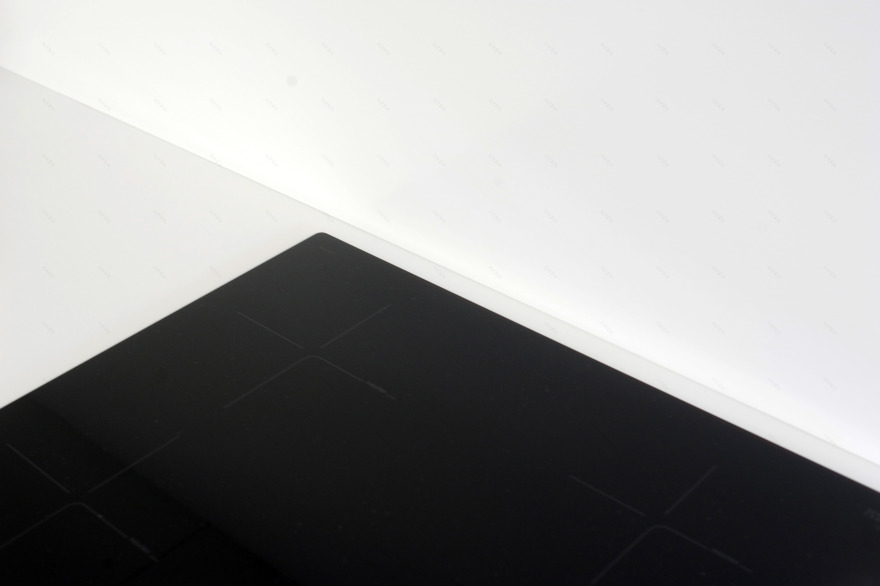 黑白碰撞的简约海景公寓-13