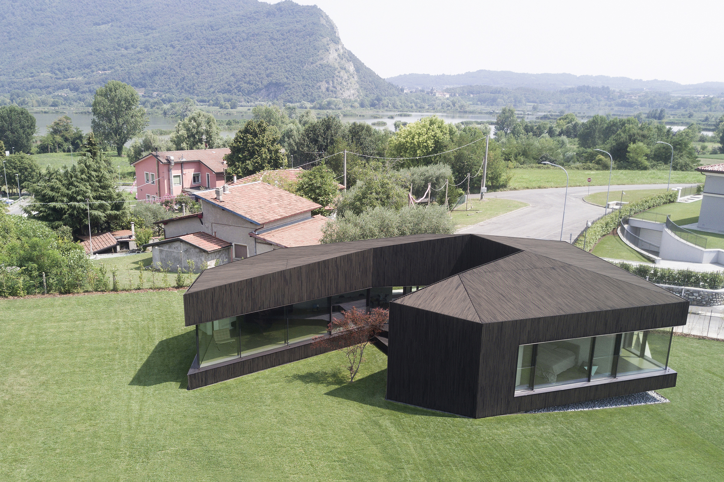 悬浮之翼 · Claw House 山地别墅-3