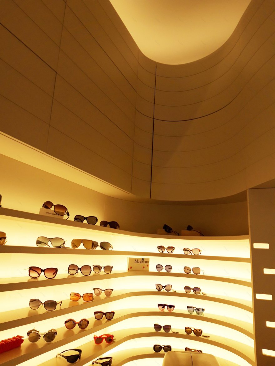 旧建筑新生的商业空间-1