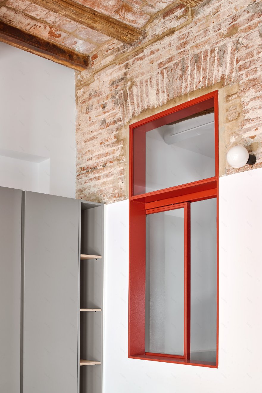 巴塞罗那 Poble Sec 区百年建筑的现代改造丨西班牙巴塞罗那丨estudio CO–A-3