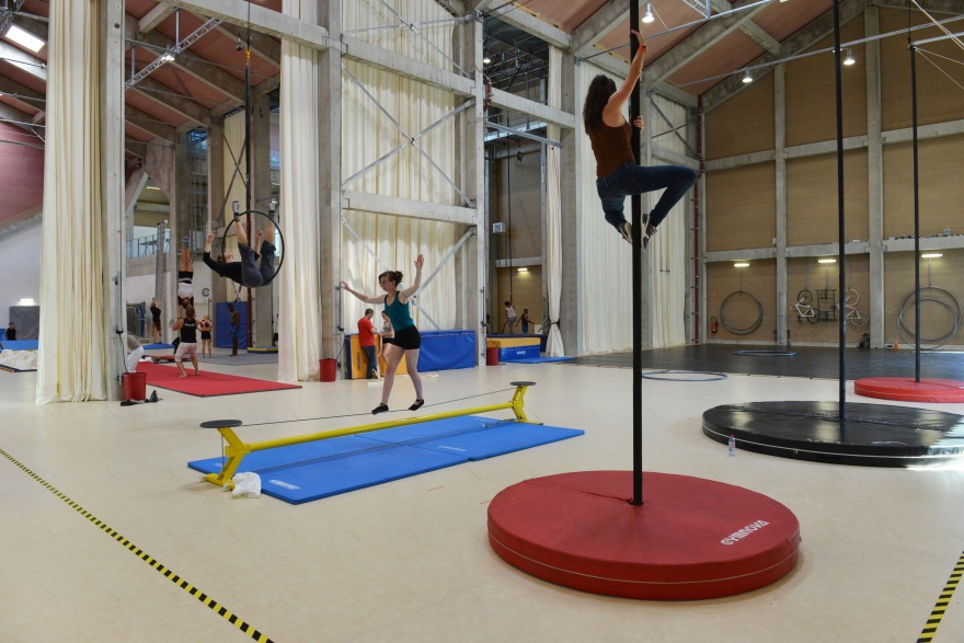 国家马戏艺术中心(CNAC)-7