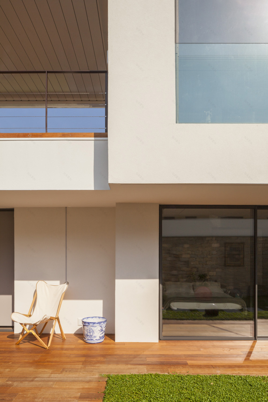 意大利利古里亚海滨别墅,简约轻奢的绿意空间-3