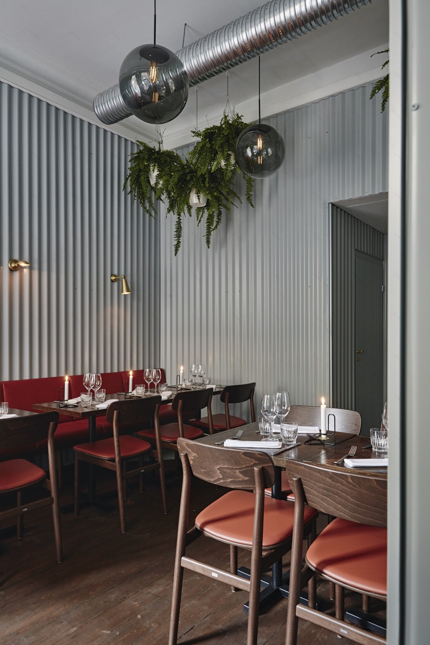 赫尔辛基 OX 餐厅 | 绿意盎然,金属魅力-4