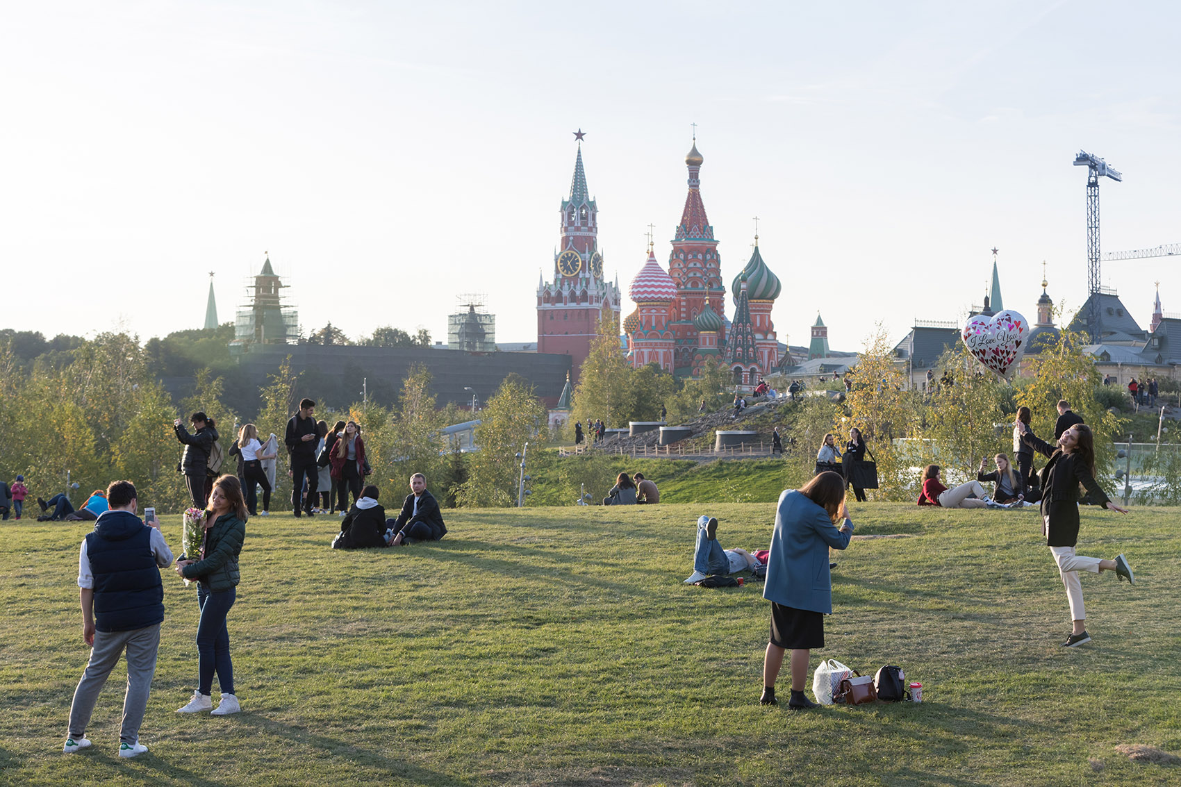 扎里亚季耶公园，莫斯科/同时扮演公园、城市广场、社交空间、文化设施以及休闲场所的角色-32