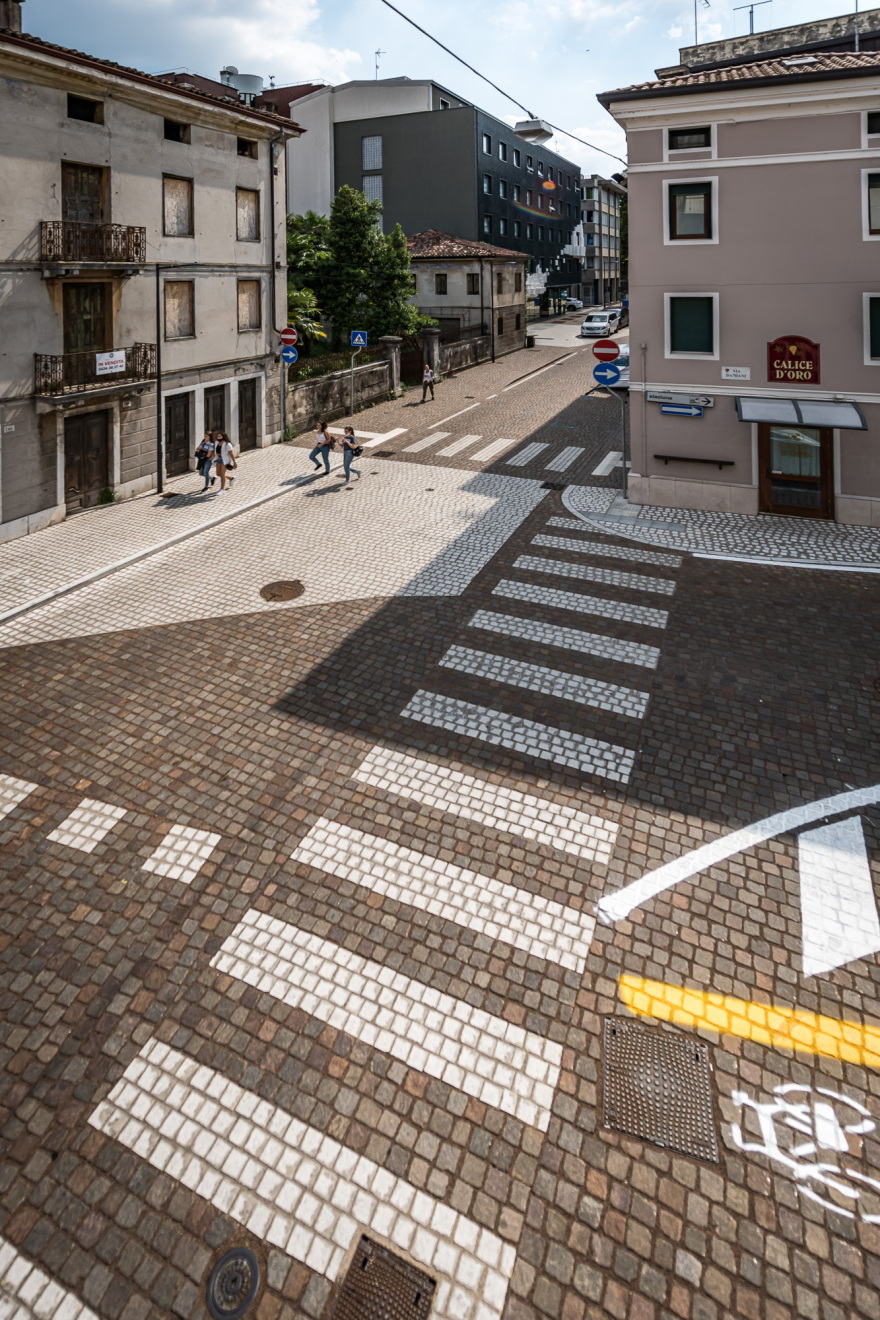 历史印记的街道改造 · Pordenone 市政厅的可持续城市发展计划-10
