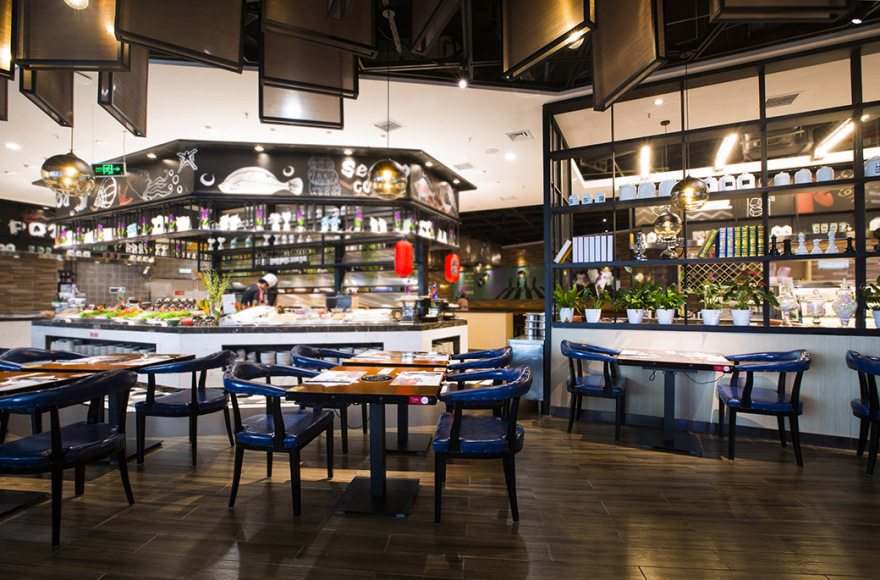 武汉凯德-- 西城 | 巴布鲁海鲜自助餐厅 | 工业风混搭绿植,呈现舒适自在的用餐环境-15