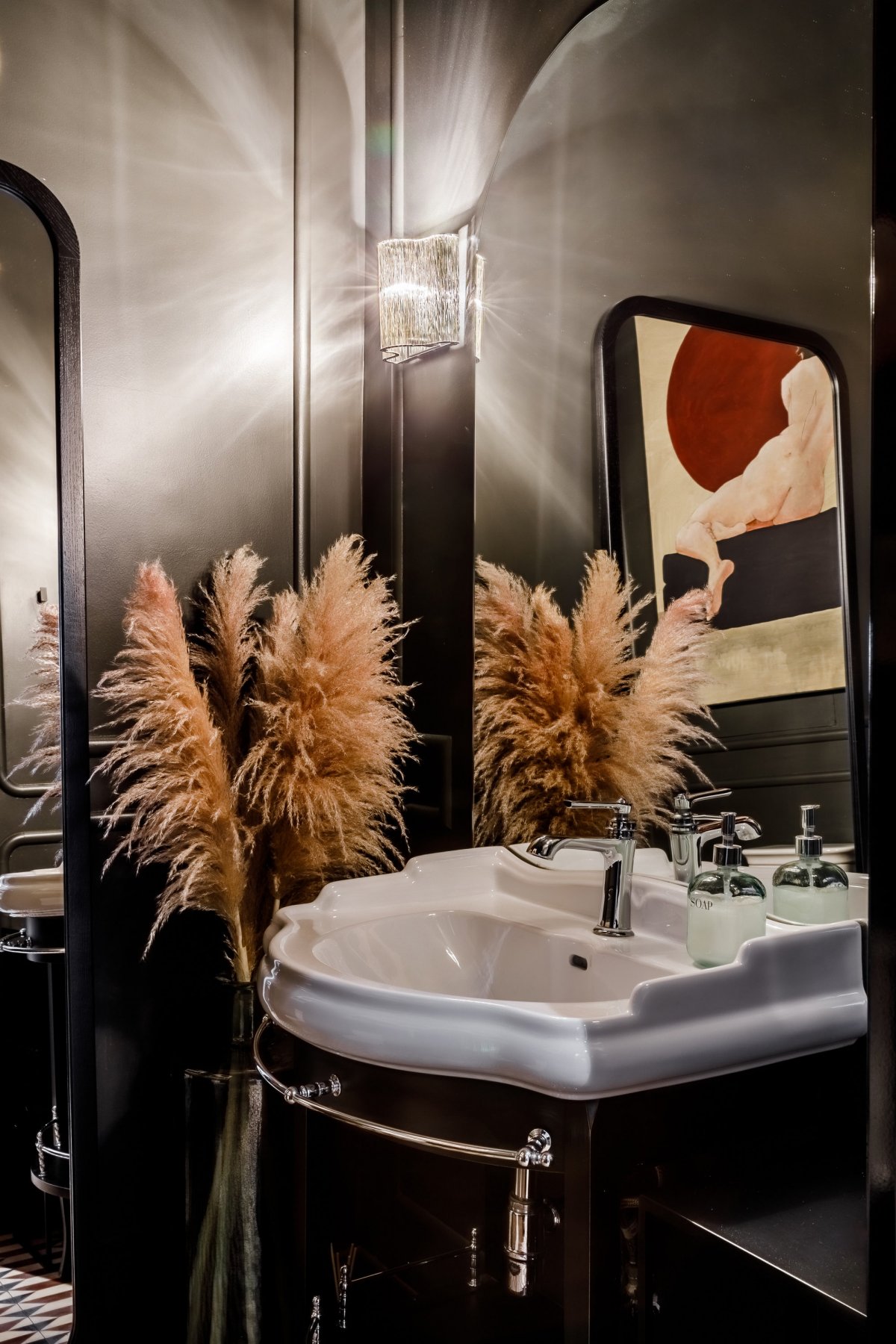 Brodo Design | Alex Brodovich Bar-11