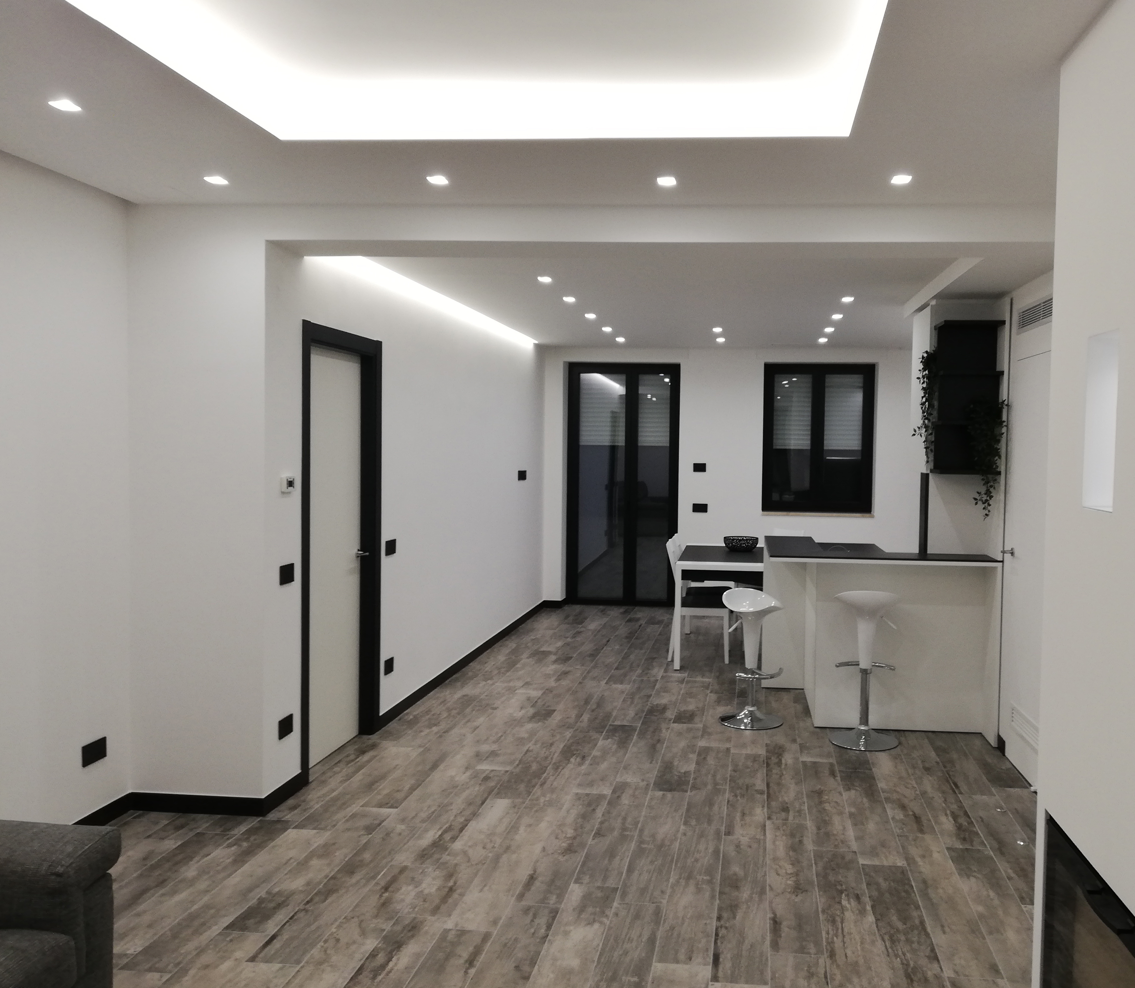 黑白风格公寓的节能环保设计-43