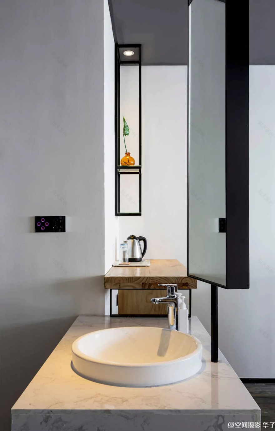 小城个性酒店设计 | 工业混搭风格的温暖与时尚-28