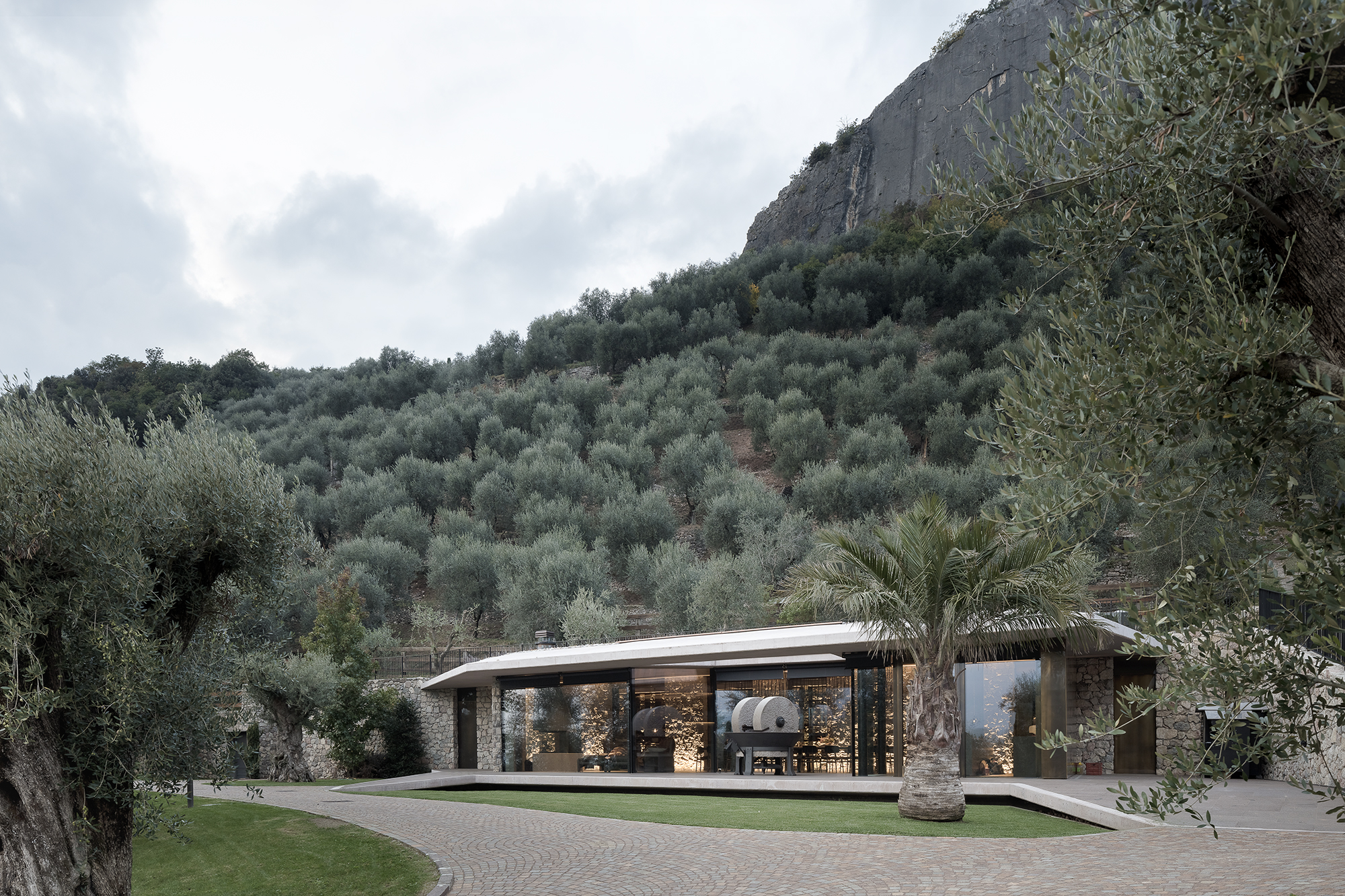 融合自然的意式油坊-0