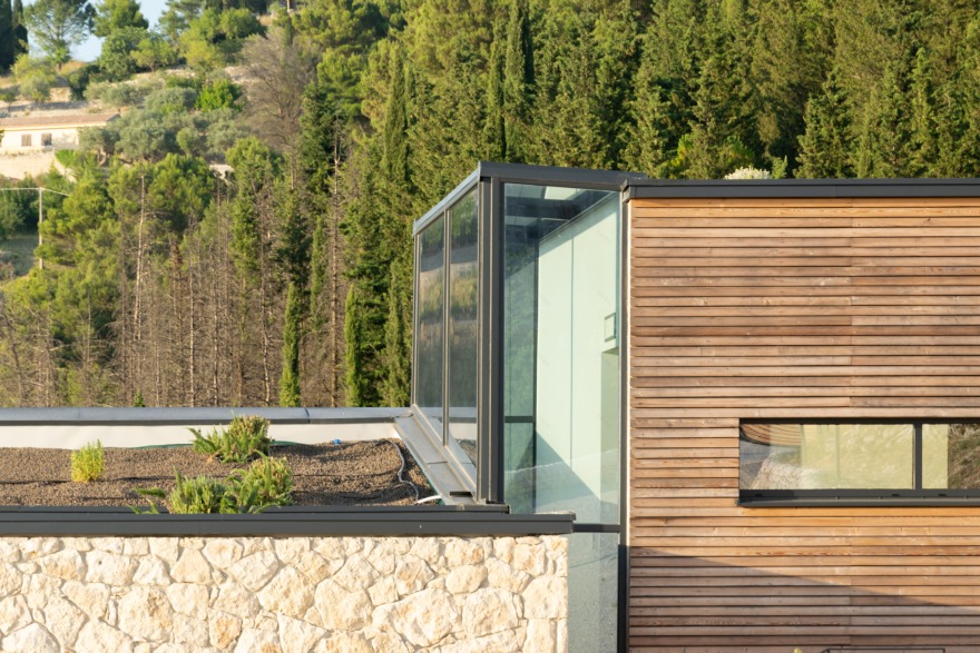 绿意盎然的自然之家——意大利 Villa Luz 别墅设计-5