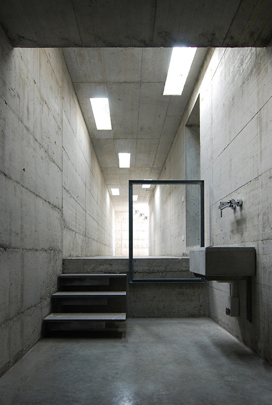 地下一层翻新变身休闲娱乐空间-0