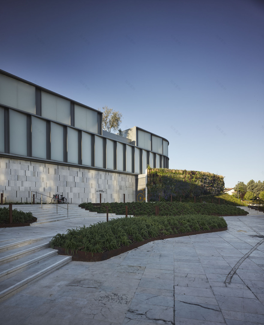 意大利里米尼展览中心改造-3