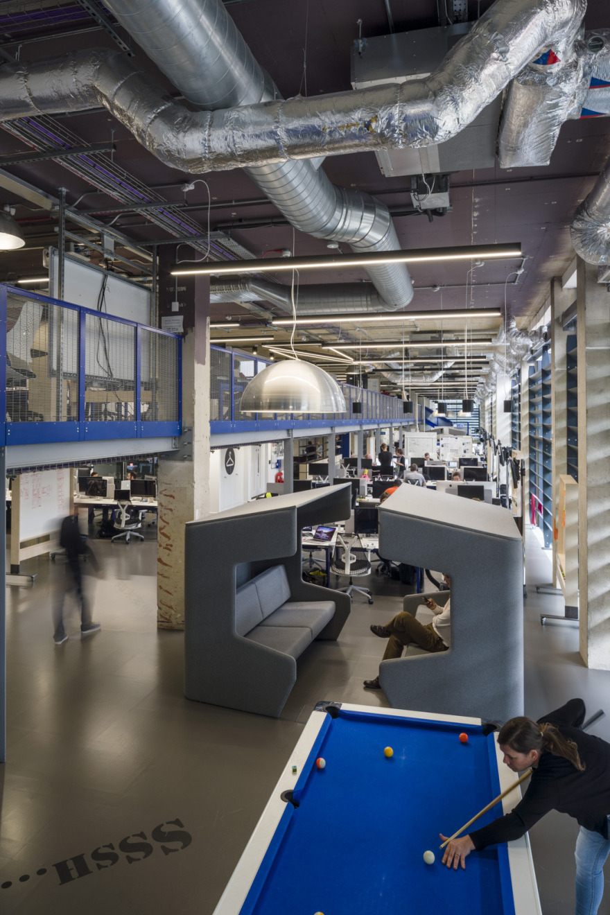 天空传媒打造工业风数字中心-3