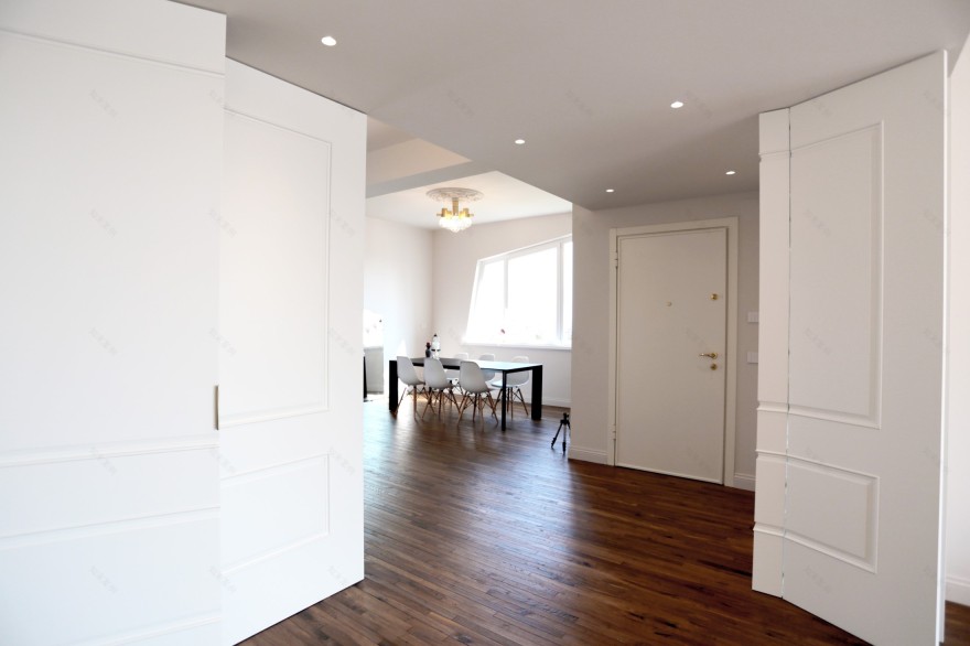 六十年代公寓的现代复古变身-7